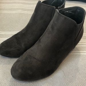 Booties, size 7